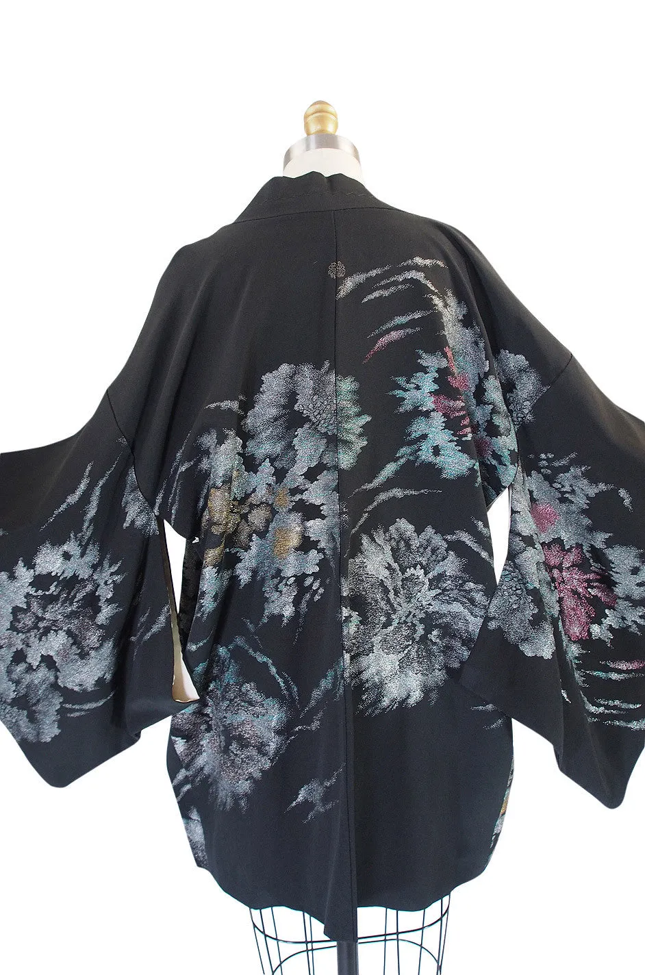 1950s Metallic Floral Design Silk Kimono