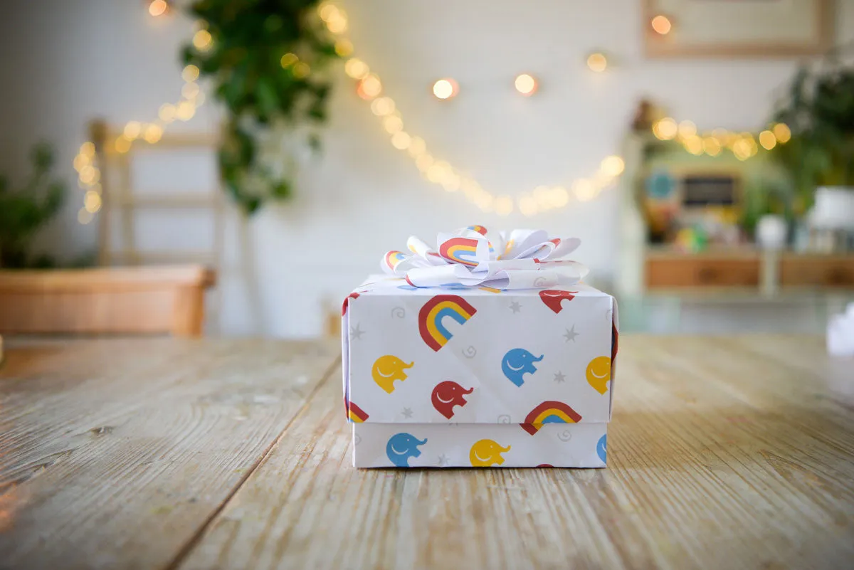 Babipur Rainbow Elephant Gift Wrap