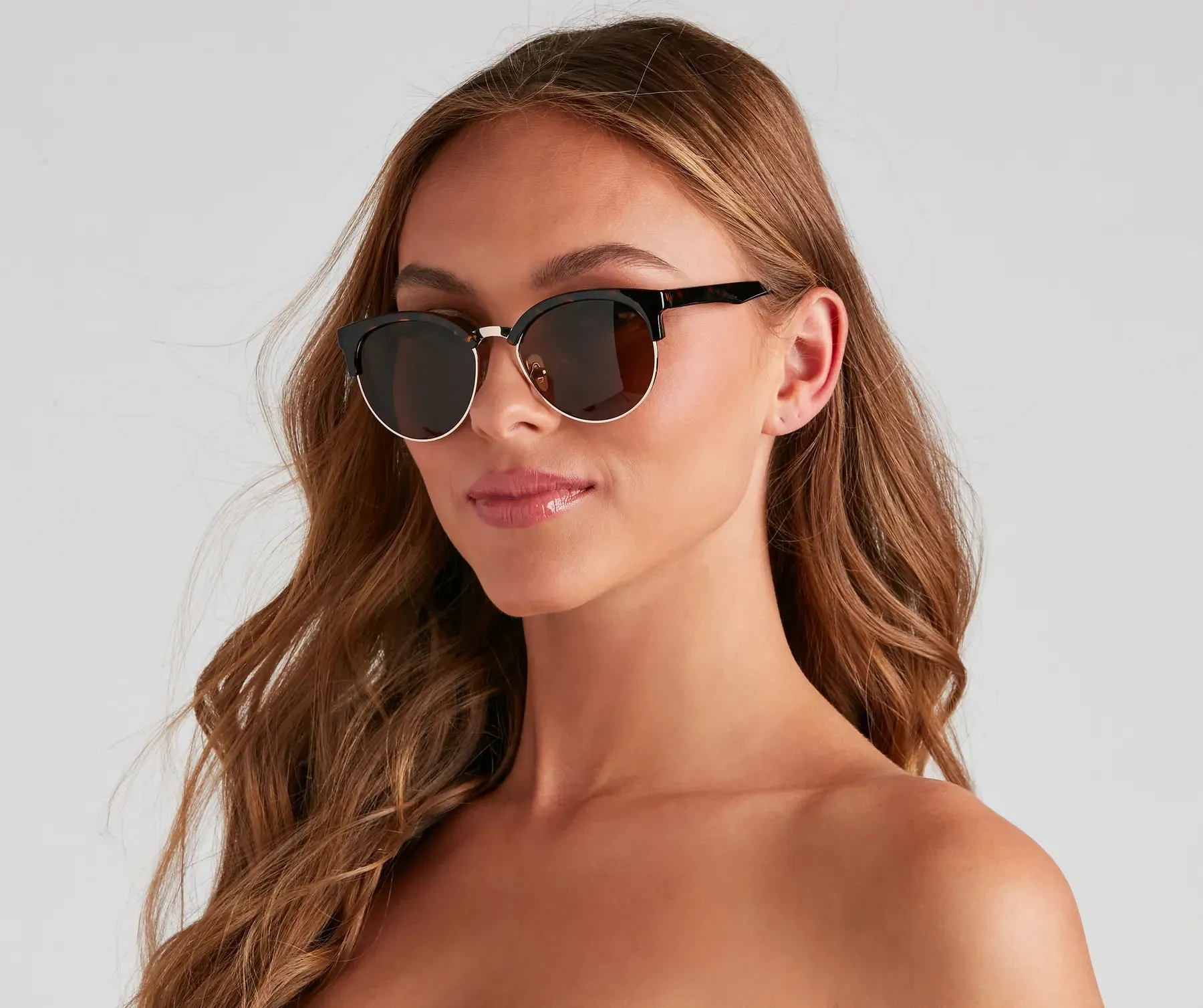 Classy Tort Wayfarer Sunglasses