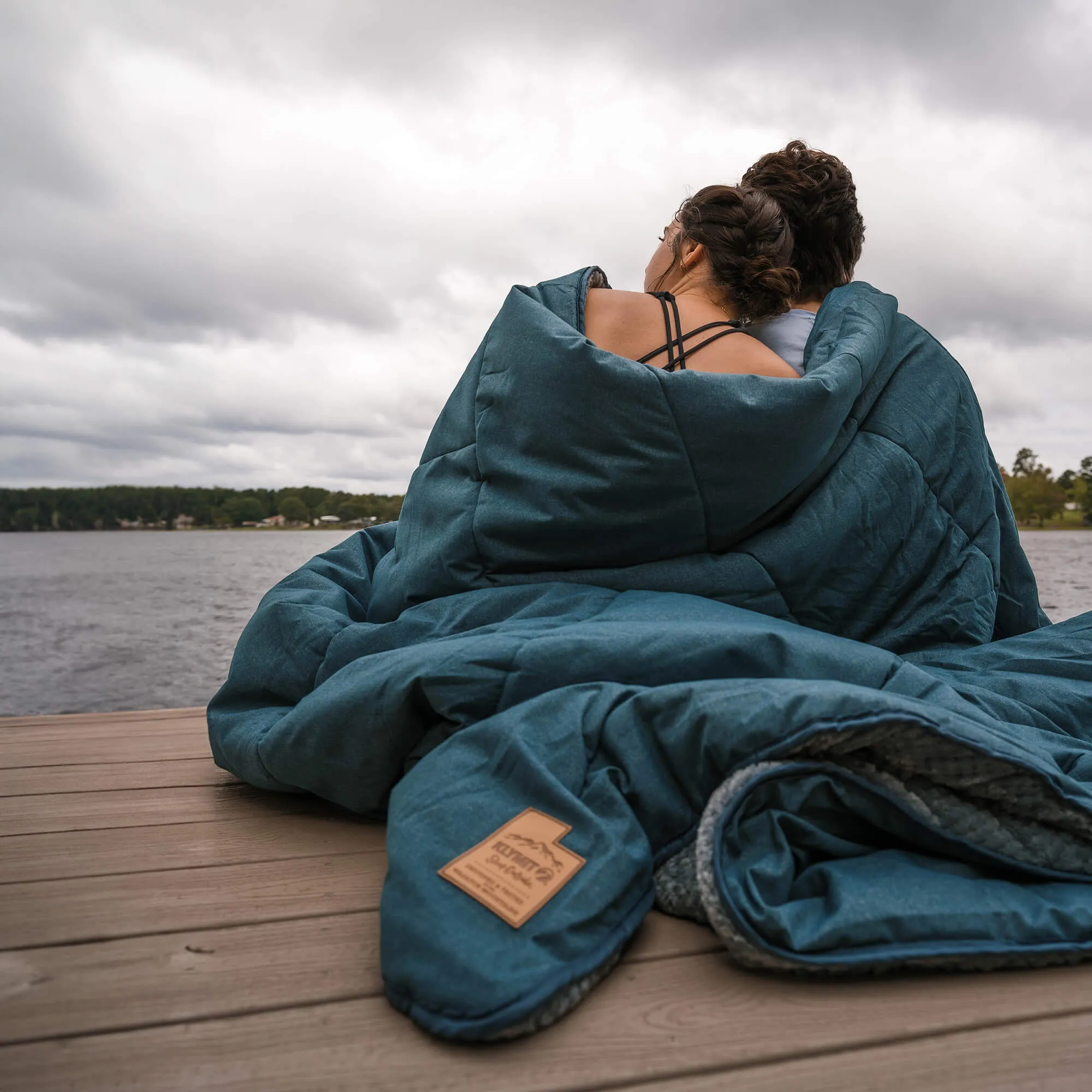 Homestead Cabin Comforter Blanket