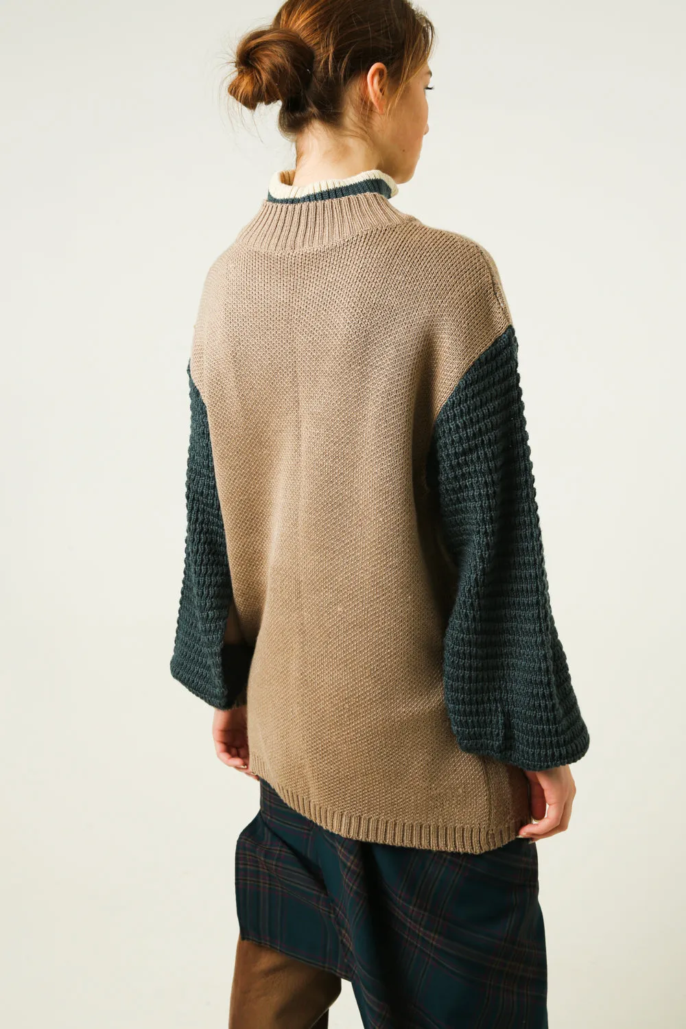 Longline sweater with a print