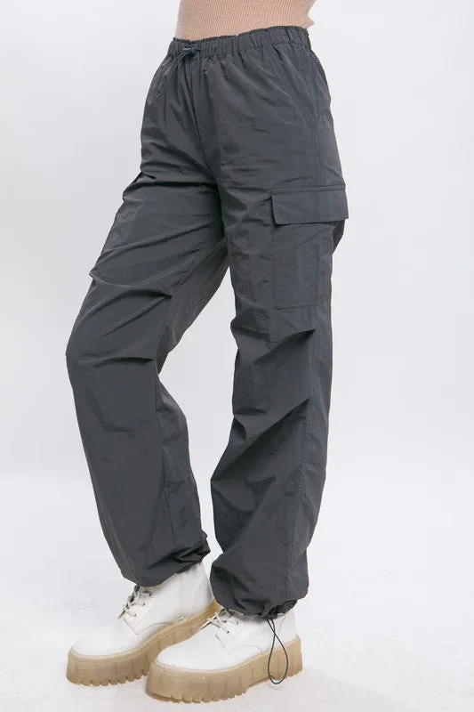 LOOSE FIT PARACHUTE CARGO PANTS