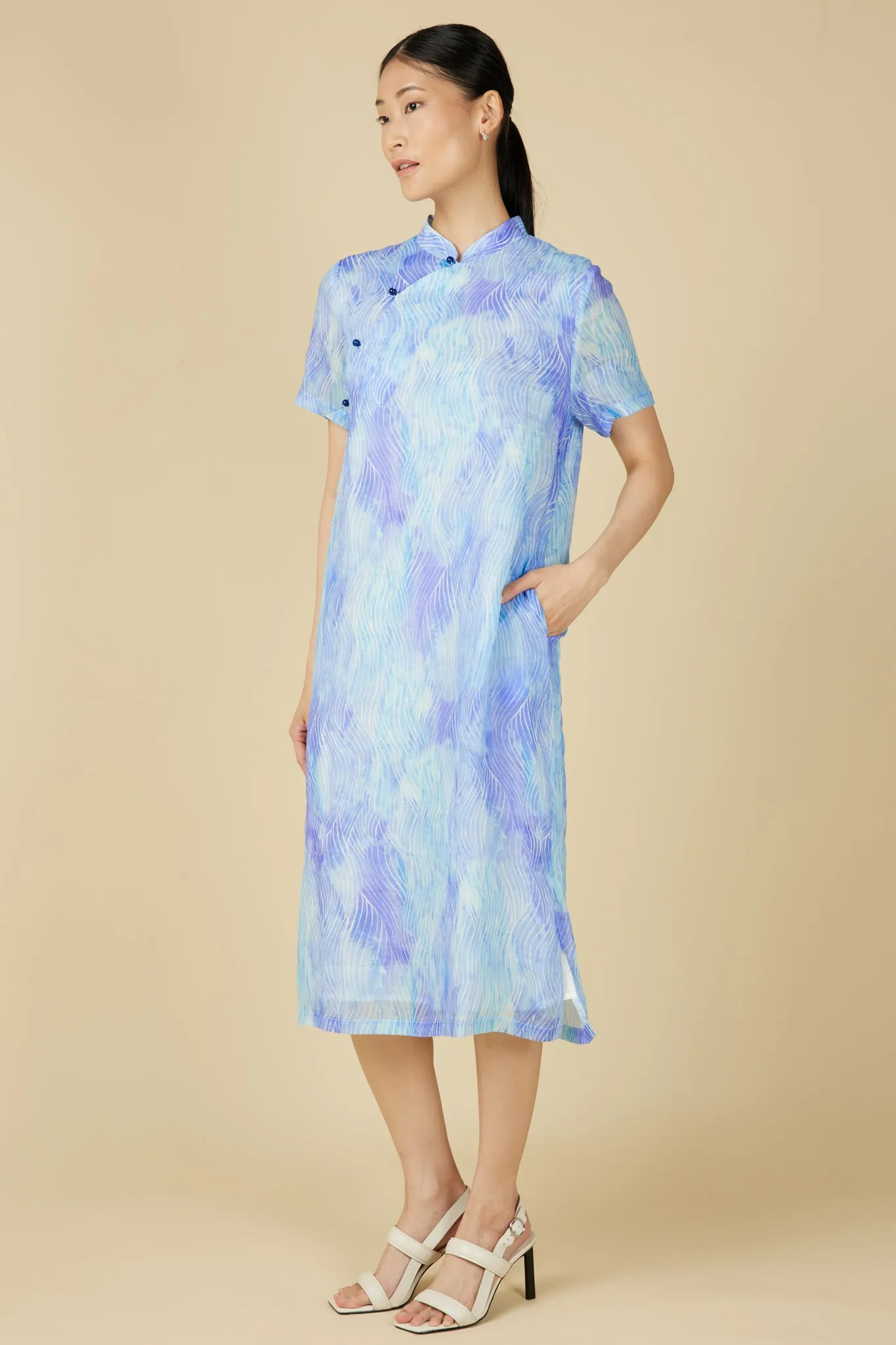 Short Sleeve Cheongsam Dress - Abstract Waves